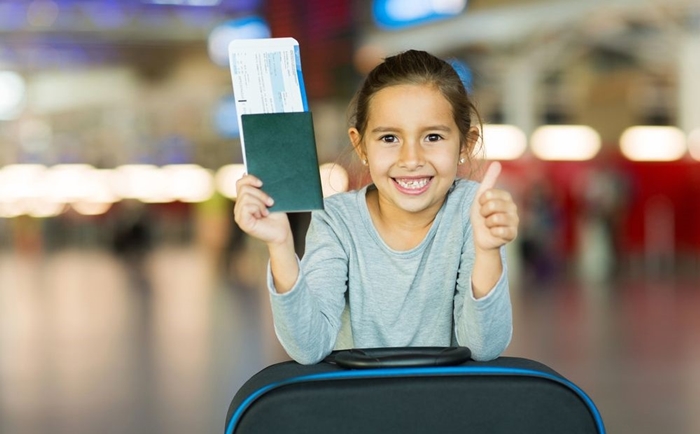Giấy tờ cần thiết khi đi máy bay quốc tế cho trẻ em