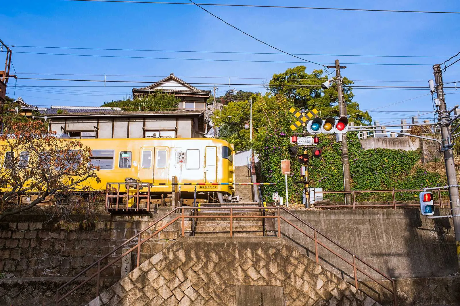 Nhiều phương tiện giao thông ở Hiroshima