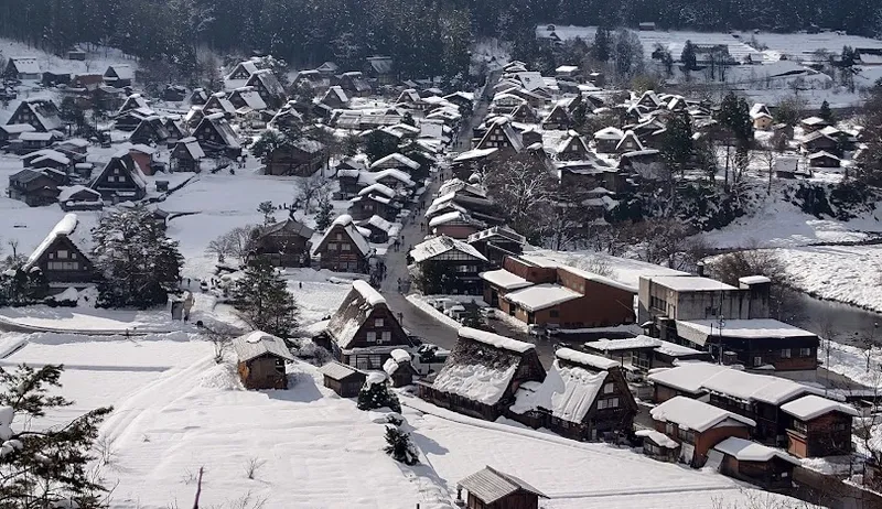 Làng lịch sử Shirakawa-go và Gokayama